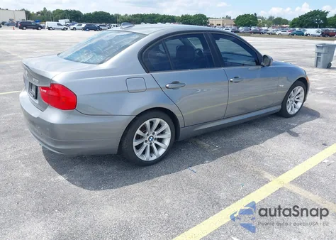 2011 BMW 328I z USA, uszkodzony, nr VIN WBAPH7C5XBA801844